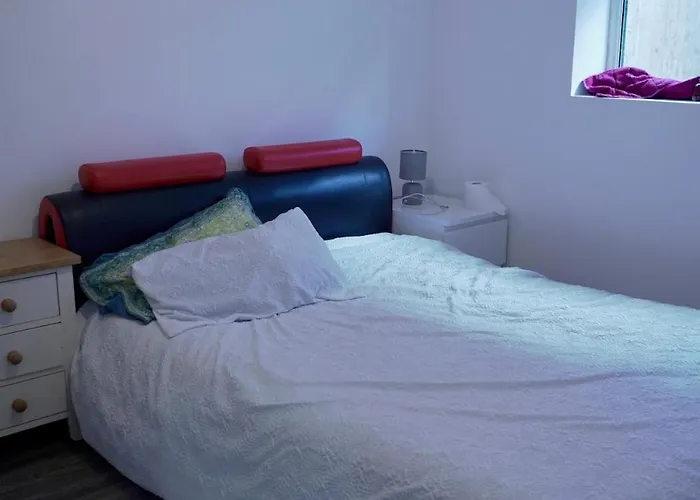 Avonmouth Apartment *